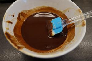 2) Butter und Xylit Schokolade schmelzen