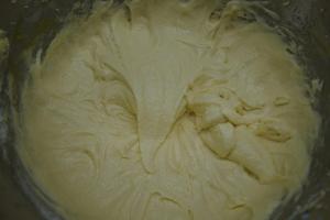 2) Den Vanille-Teig zubereiten