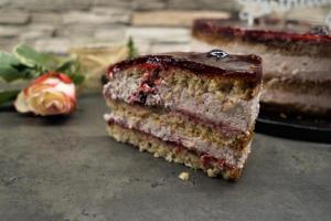 Kirsch-Mandel-Marzipan Torte