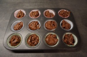 7) Muffins in die Förmchen füllen